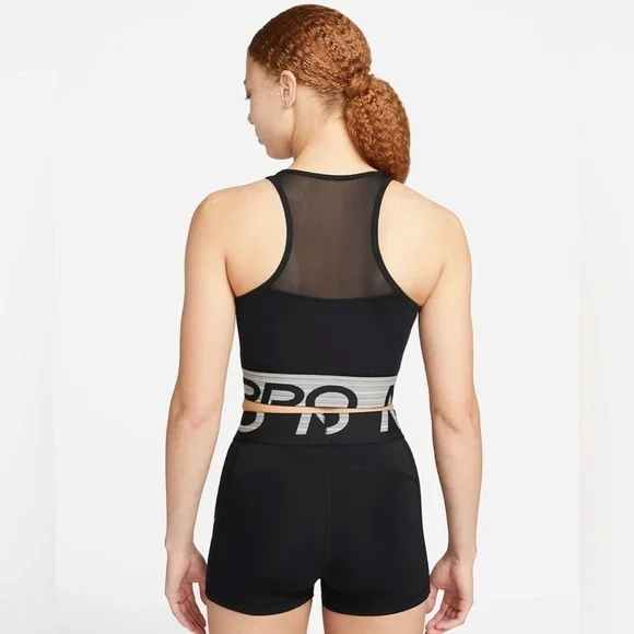 Nike Pro Dri-FIT
Women's Cropped Graphic Training Top - Picture 3 of 4